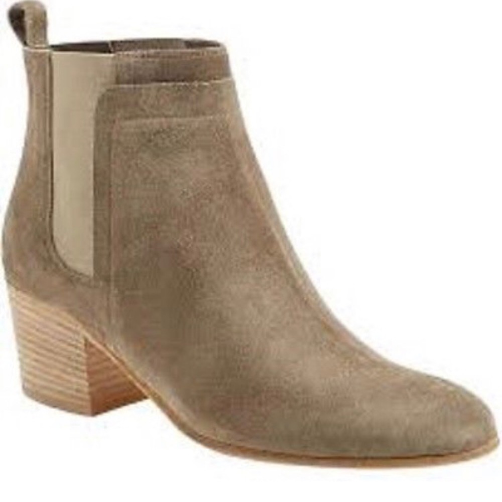 Vince Hallie Bootie New WITHOUT Box